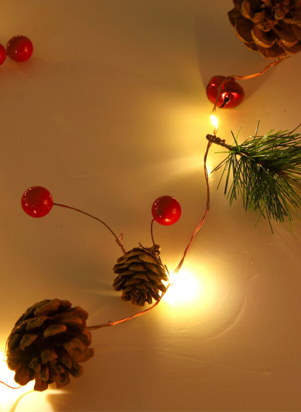 10 FT Pine Cone Christmas String Lights, 30 LEDs Battery Operated Christmas Fairy String Lights for Indoor Outdoor Xmas Tree Decorations